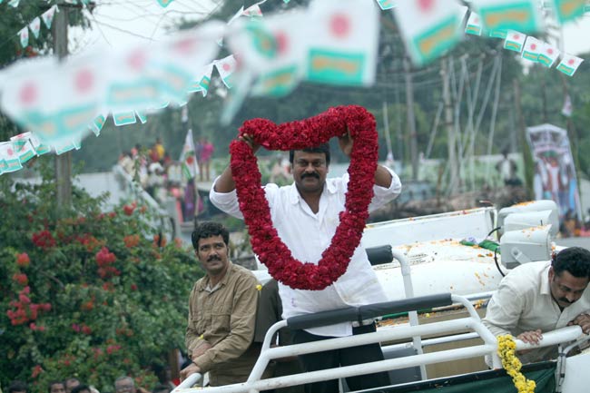 मेगास्‍टार चिरंजीवी को जन्‍मदिन मुबारक...