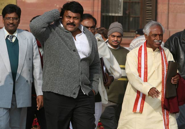 मेगास्‍टार चिरंजीवी को जन्‍मदिन मुबारक...