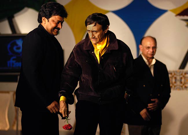 मेगास्‍टार चिरंजीवी को जन्‍मदिन मुबारक...