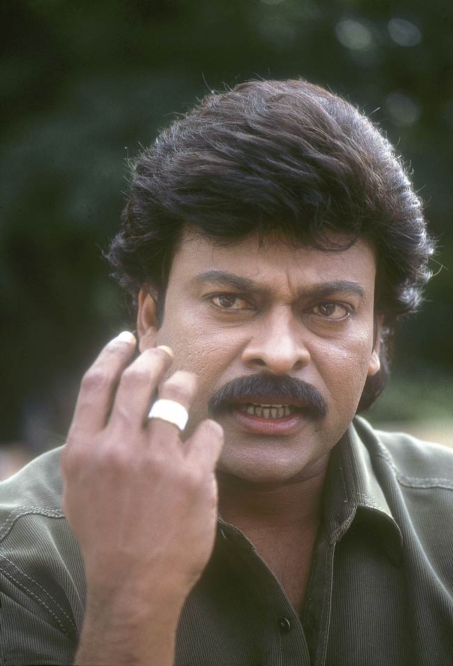 मेगास्‍टार चिरंजीवी को जन्‍मदिन मुबारक...