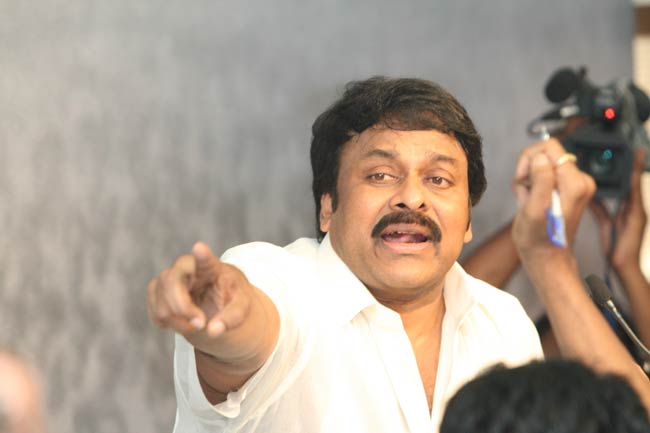 मेगास्‍टार चिरंजीवी को जन्‍मदिन मुबारक...