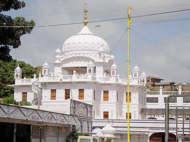 ये हैं देश के प्रसिद्ध 10 गुरुद्वारे जहां सभी समान आस्था से टेकते हैं मत्था