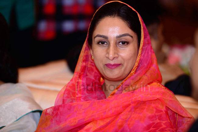 बाबुल सुप्रियो की शादी में पीएम मोदी के अलावा दिग्गज मंत्रियों ने की शि‍रकत