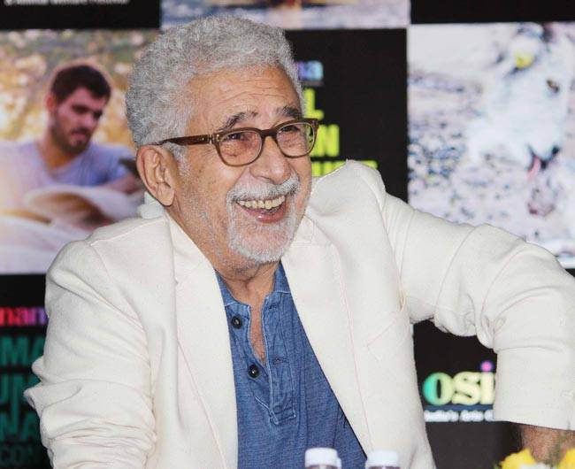 ट्रैवल लुक में दीपिका और रितिक का जवाब नहीं...