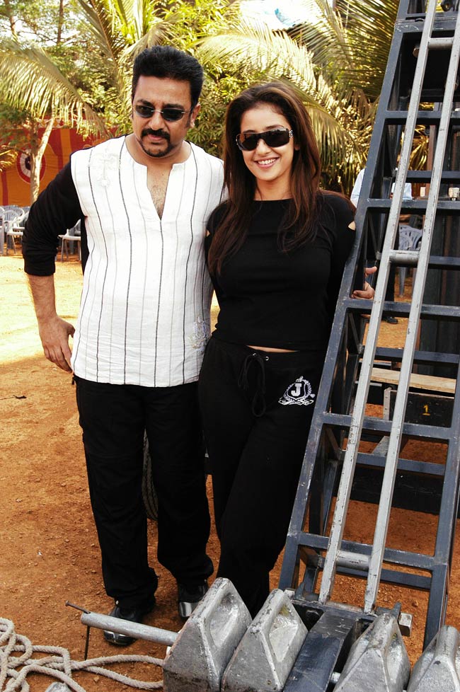 Happy Birthday: सैफ और मनीषा कोइराला की शानदार तस्वीरें...