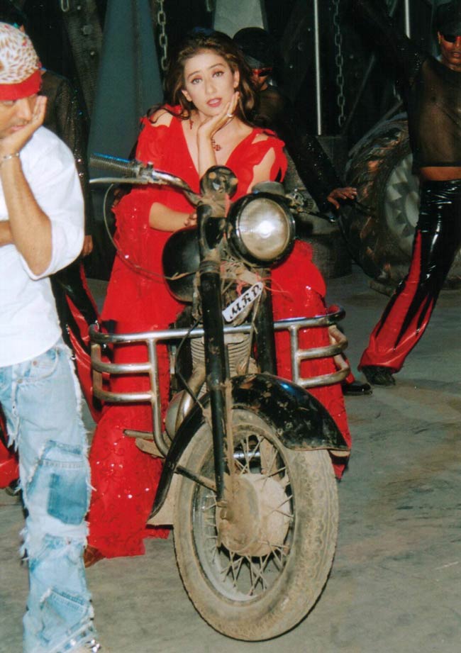 Happy Birthday: सैफ और मनीषा कोइराला की शानदार तस्वीरें...