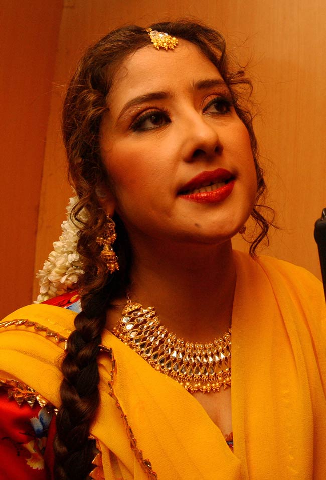 Happy Birthday: सैफ और मनीषा कोइराला की शानदार तस्वीरें...