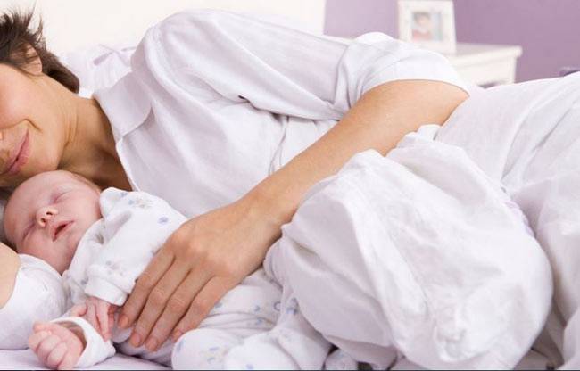 कितनी नींद लेनी चाहिए आपके एक साल के बच्चे को...