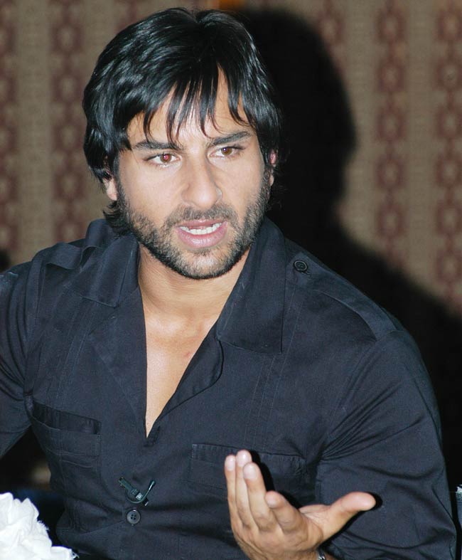 Happy Birthday: सैफ और मनीषा कोइराला की शानदार तस्वीरें...