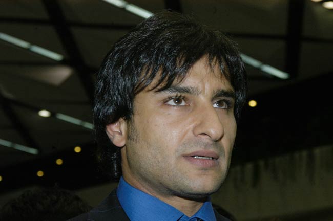 Happy Birthday: सैफ और मनीषा कोइराला की शानदार तस्वीरें...