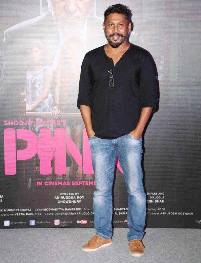 Pink के ट्रेलर लॉन्च पर बिग बी का जवाब नहीं