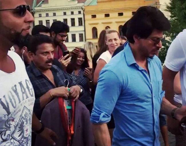 शाहरुख ने शुरू की इम्तियाज की फिल्म 'द रिंग' की शूटिंग