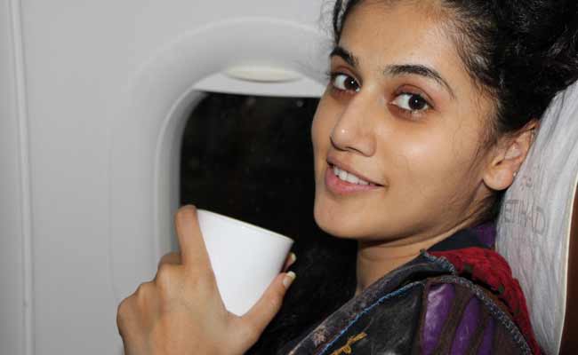 देखें, बर्थडे गर्ल तापसी पन्नू की अनदेखी तस्वीरें...