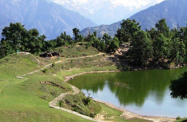 मानसून में इन 12 जगहों पर लें बारिश का मजा...