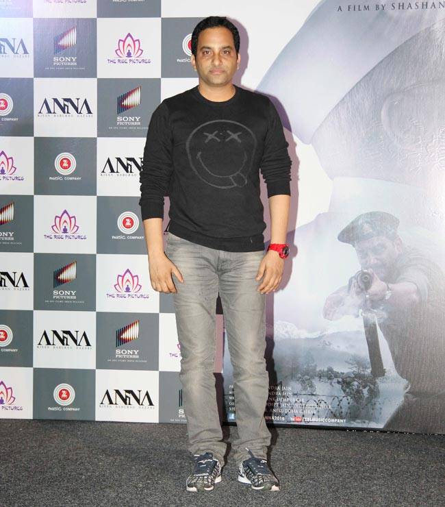 बायोपिक के ट्रेलर लॉन्च पर नजर आए अन्ना हजारे....