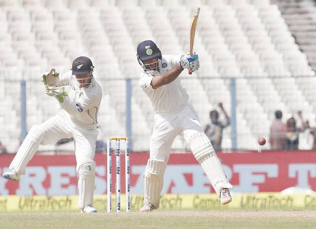 घरेलू मैदान पर 250वें टेस्ट मैच के पहले दिन की झलकियां