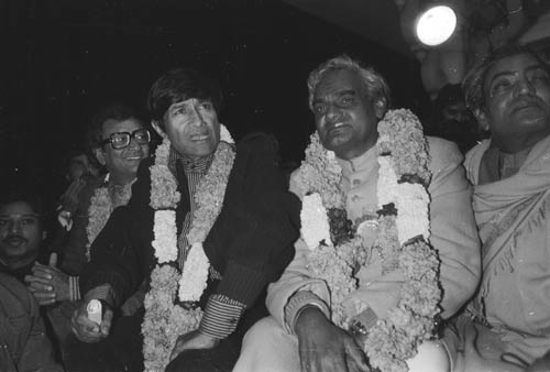 बर्थ डे पर कीजिए देव आनंद को याद