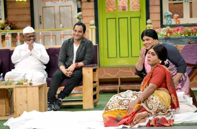 कपिल के शो पर अन्ना हजारे संग नानी का फ्लर्ट