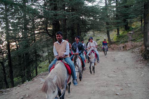 नैसर्गिक सौंदर्य से परिपूर्ण है हिमाचल प्रदेश