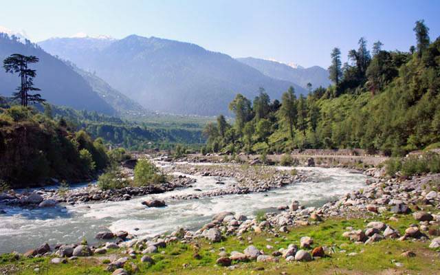 कम खर्च पर किस मौसम में कहां घूमें...