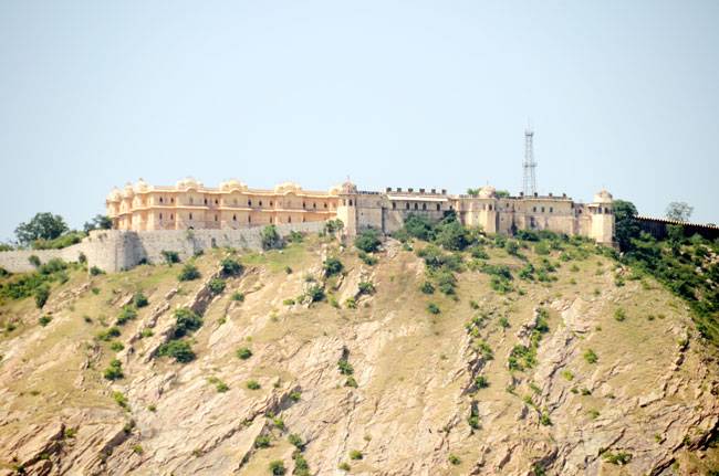 राजस्थान की इन 5 जगहों में बसता है बस खौफ...