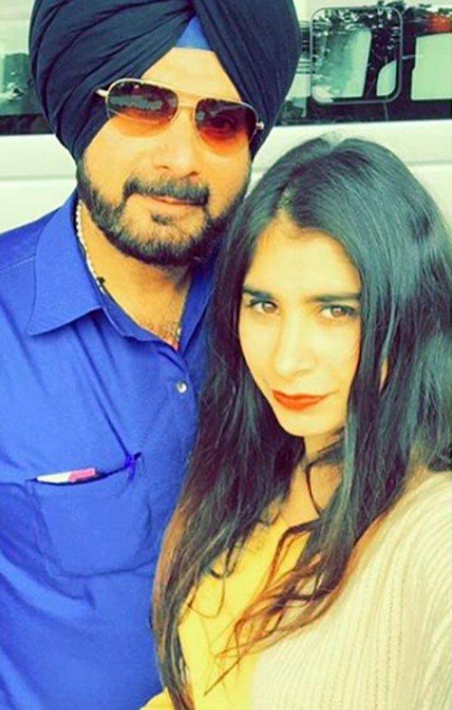 ये ग्‍लैमरस कुड़ी है नवजोत सिंह सिद्धू की बेटी...