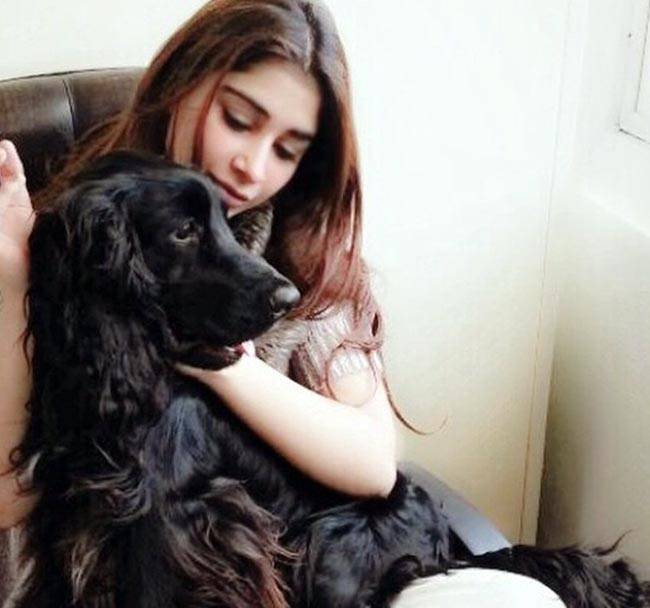 ये ग्‍लैमरस कुड़ी है नवजोत सिंह सिद्धू की बेटी...