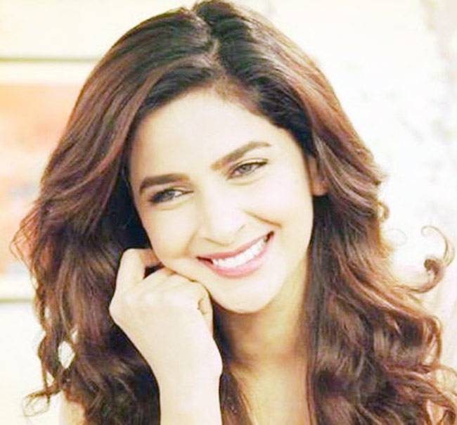 बॉलीवुड में एंट्री करने जा रही है यह खूबसूरत पाकिस्तानी एक्ट्रेस...