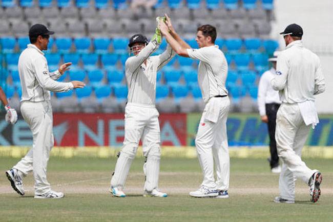 ऐतिहासिक 500वें टेस्ट मैच के चौथे दिन की झलकियां
