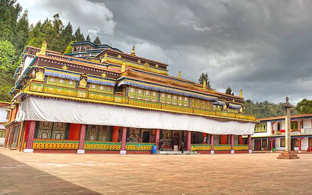 कम खर्च पर किस मौसम में कहां घूमें...