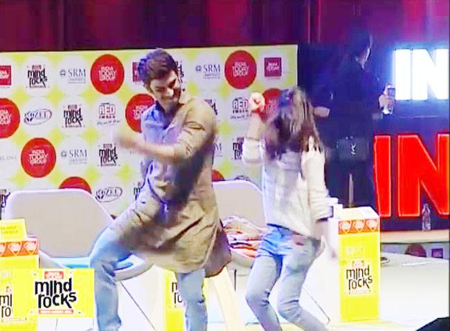 #MindRocks16 में अमिताभ बच्चन से लेकर वरुण धवन का Dance Rocks