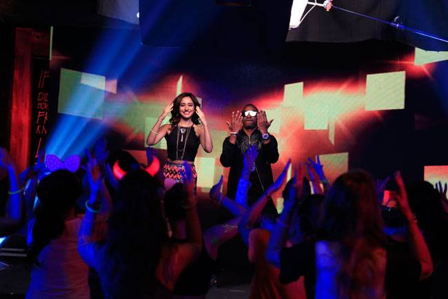 'तुम बिन 2' के गाने की शूटिंग की तस्वीरें आईं सामने...