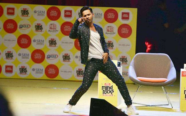 #MindRocks16 में अमिताभ बच्चन से लेकर वरुण धवन का Dance Rocks