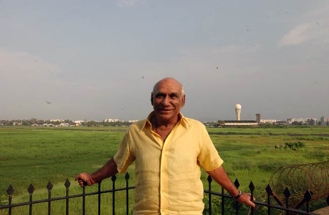 हिट रोमांटिक फिल्मों का दूसरा नाम यश चोपड़ा...