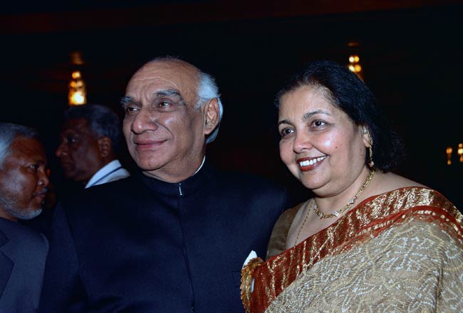 हिट रोमांटिक फिल्मों का दूसरा नाम यश चोपड़ा...