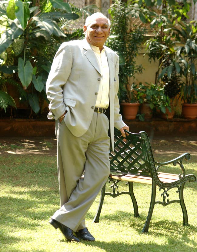 हिट रोमांटिक फिल्मों का दूसरा नाम यश चोपड़ा...