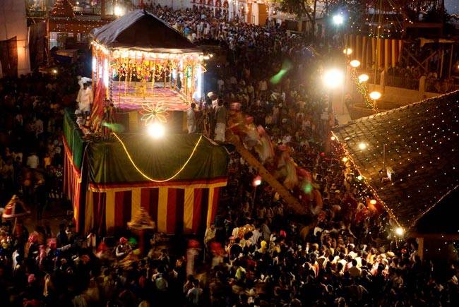 इन 10 जगहों पर रावण दहन नहीं, पूजन होता है...