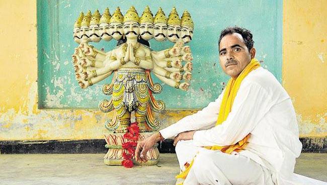 इन 10 जगहों पर रावण दहन नहीं, पूजन होता है...