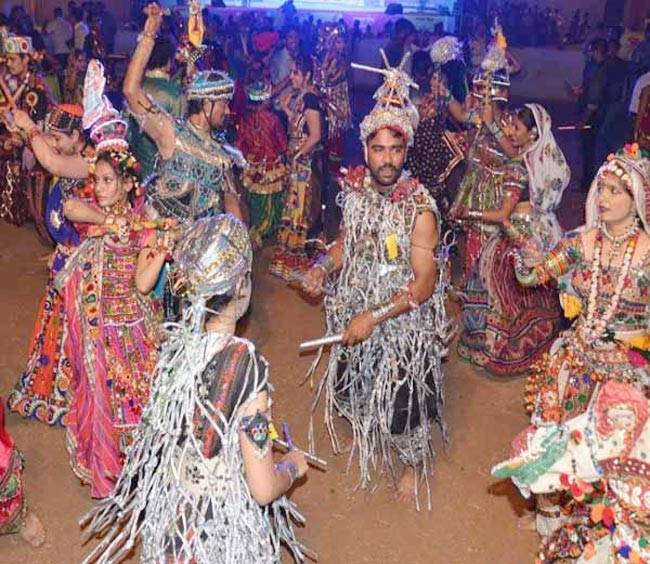 इन 10 जगहों पर रावण दहन नहीं, पूजन होता है...