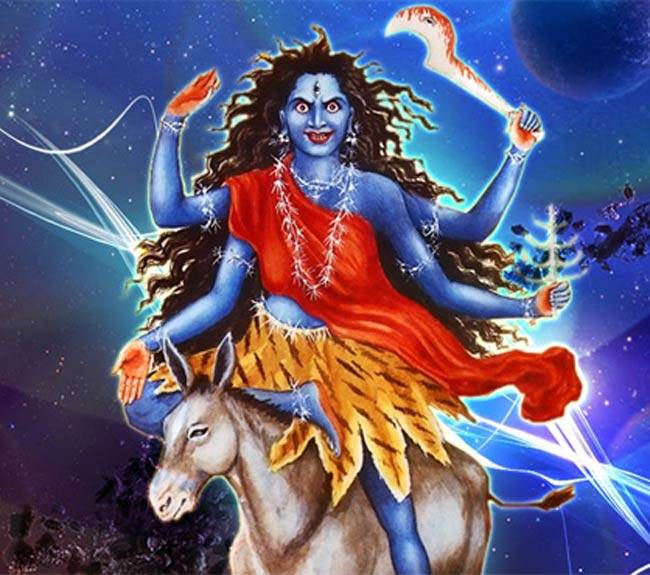 मां को पसंद हैं ये 9 भोग, जानेंं नवरात्रि के किस दिन क्या चढ़ाएं...