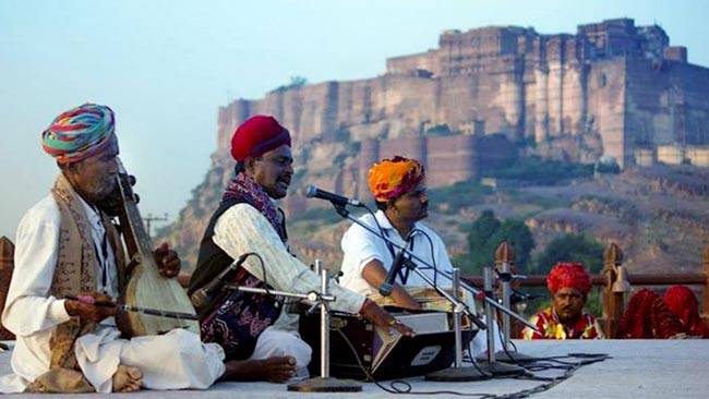 इन 10 जगहों पर रावण दहन नहीं, पूजन होता है...