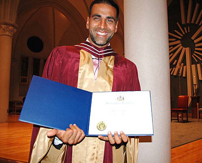 बॉलीवुड में भी डॉक्टर्स की कमी नहीं...