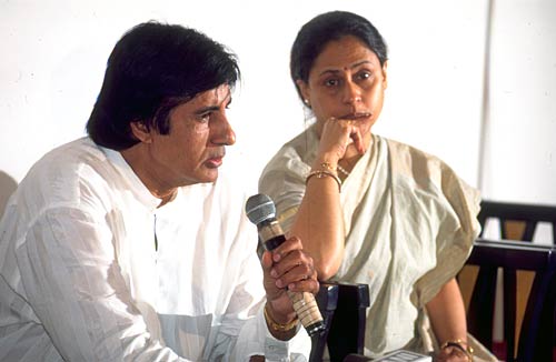 अमिताभ बच्‍चन को जन्मदिन की बधाई, देखें Unseen तस्वीरें...