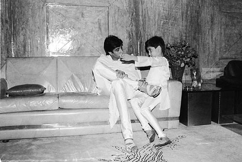 अमिताभ बच्‍चन को जन्मदिन की बधाई, देखें Unseen तस्वीरें...