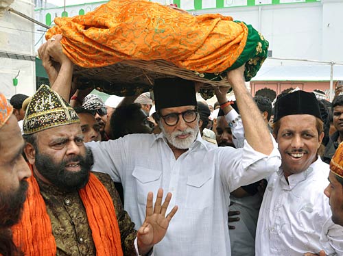 अमिताभ बच्‍चन को जन्मदिन की बधाई, देखें Unseen तस्वीरें...