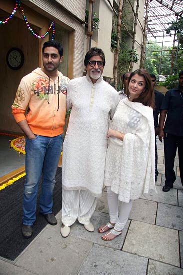 अमिताभ बच्‍चन को जन्मदिन की बधाई, देखें Unseen तस्वीरें...