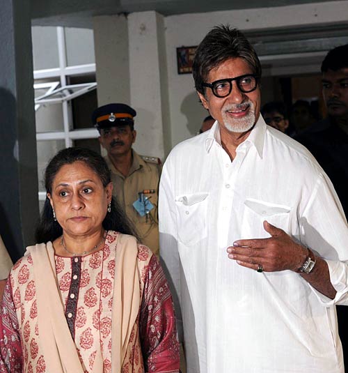 अमिताभ बच्‍चन को जन्मदिन की बधाई, देखें Unseen तस्वीरें...