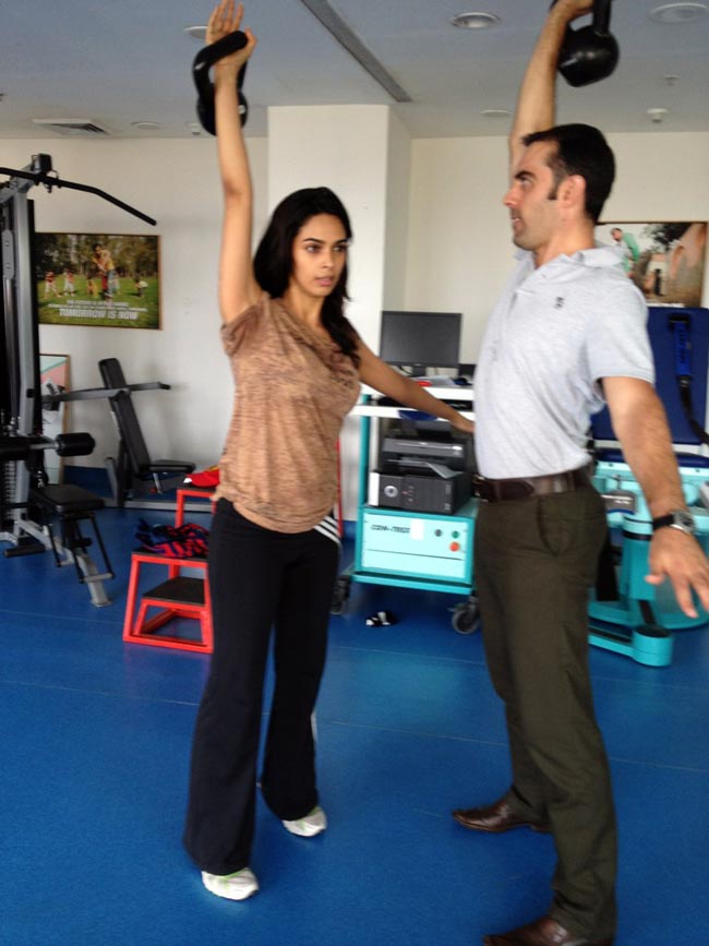 देखें, बर्थ डे पर मल्लिका सेहरावत की अनदेखी तस्‍वीरें...