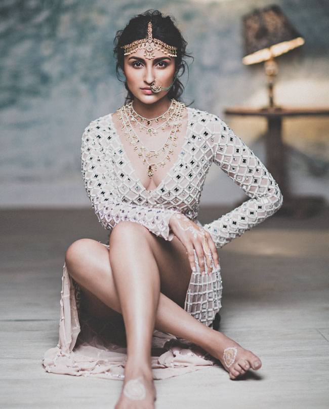 'शुद्ध देसी गर्ल' परिणीति चोपड़ा Happy Birthday...