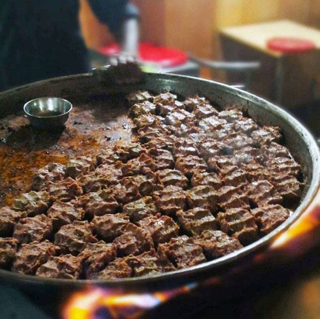 खाने के शौकीन हैं तो इन शहरों की सैर जरूर करें...